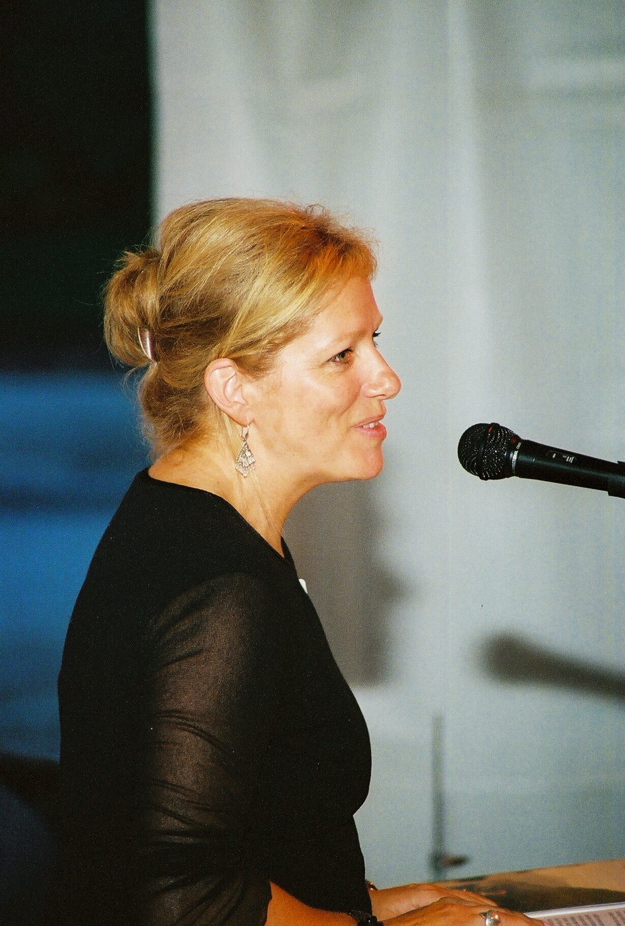 Lynn Schumann served as LGLC's executive director from 1999-2006.